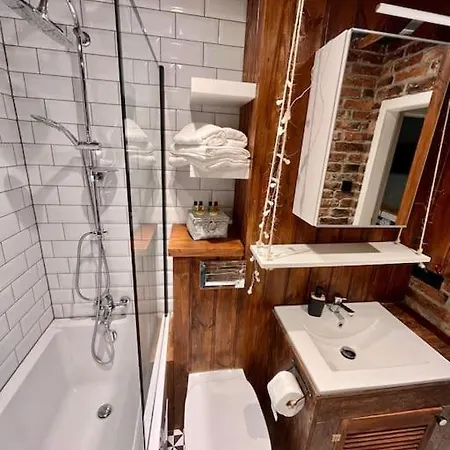 Stylowy Apartament 30m2 We Wroclawskiej Kamienicy Апартаменты *